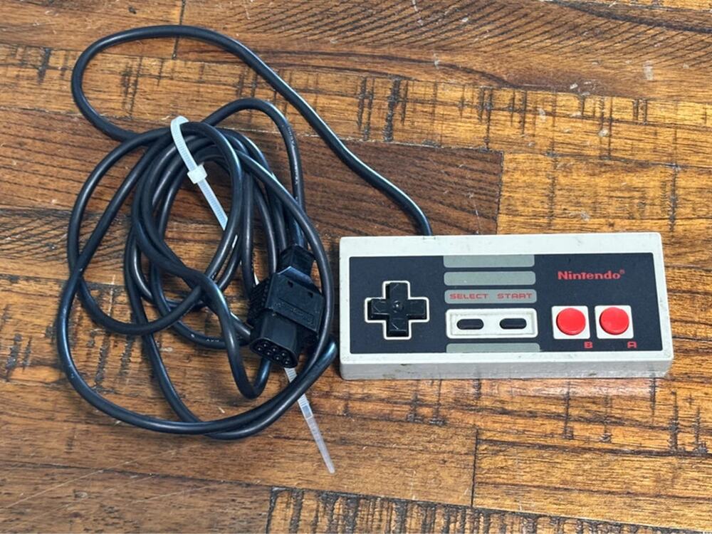Original Nintendo NES Controller, OEM Official Tested NES-004
